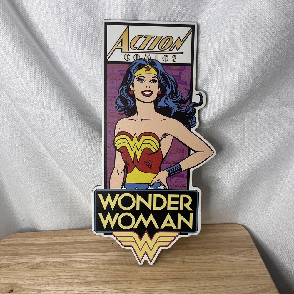 DC comics Wonder Woman wall decor - wood Sign.